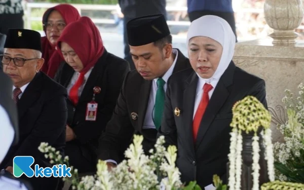 Thumbnail Berita - Ziarah HUT Ke-80 Provinsi Jawa Timur, Wali Kota Blitar Dampingi Pemprov Jatim Tegaskan Spirit Ketangguhan dan Pertumbuhan