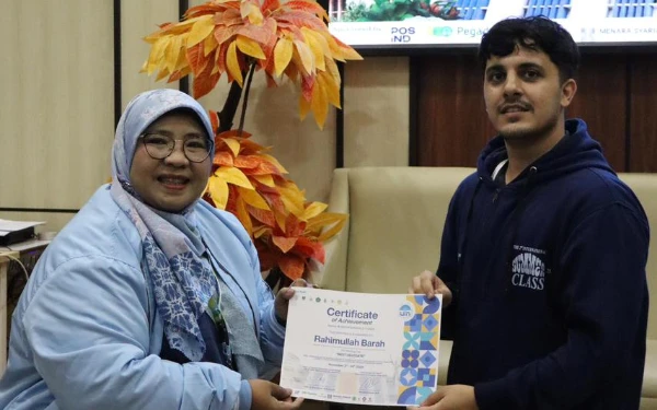 Thumbnail Mahasiswa Fakultas Ekonomi UIN Malang Sabet Predikat Best Delegate pada Ajang The 2nd International Summer Class 2025