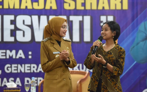 Thumbnail Berita - PRAMESWATI Resmi Dibuka! Wali Kota Kediri Dorong Remaja Putri Jadi Generasi Tangguh dan Berakhlak