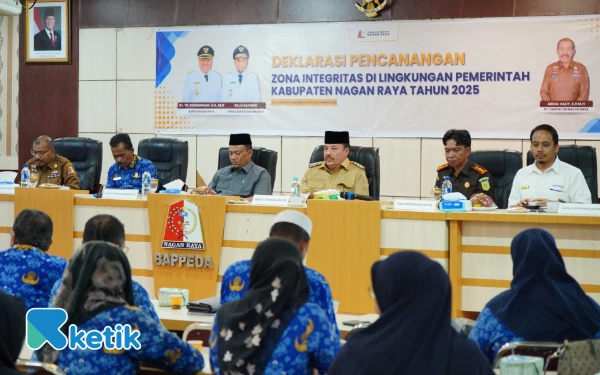 Thumbnail Berita - Nagan Raya Deklarasikan Zona Integritas, Bupati TRK: Gerakan Moral untuk ASN Profesional