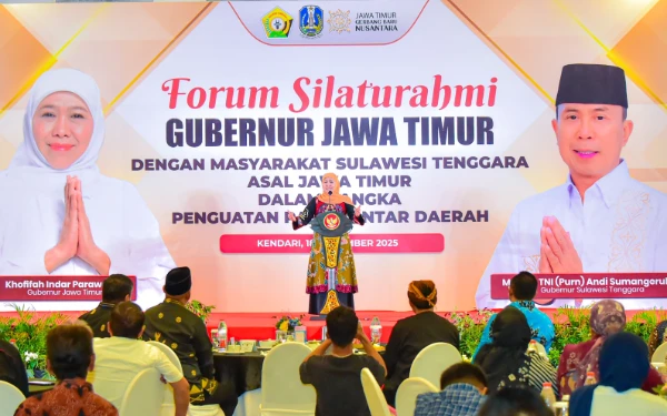 Thumbnail Gubernur Khofifah Silaturahim dengan Masyarakat Asal Jatim di Sultra, Ajak Kuatkan Jejaring