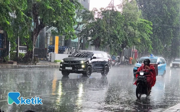 Thumbnail Cuaca Kota Medan 19 November 2025 Diprakirakan Hujan Ringan, Mataram Cerah Berawan