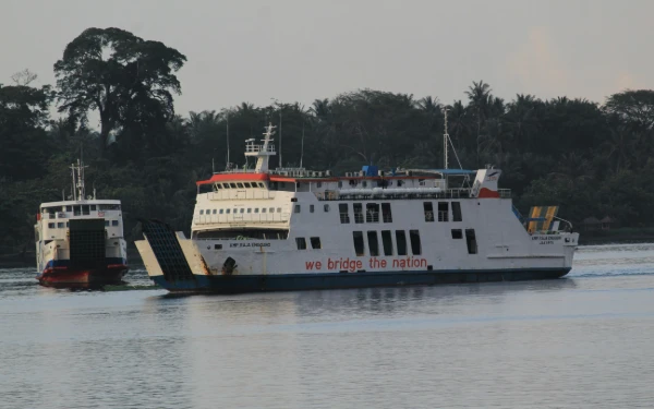 Thumbnail 267 Penumpang Diselamatkan Setelah Feri Korea Selatan Kandas di Terumbu Karang