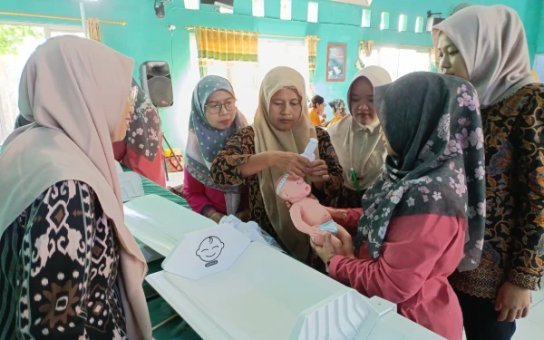 Thumbnail Berita - Dinkes Kota Kediri Tingkatkan Keterampilan Kader, Pelayanan Kesehatan Masyarakat Kian Profesional