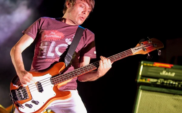 Thumbnail Gary 'Mani' Mounfield, Bassis Legendaris The Stone Roses dan Primal Scream, Meninggal Dunia
