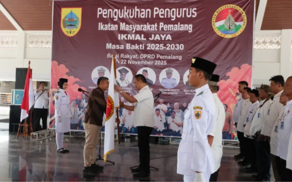 Thumbnail Berita - Resmi Dikukuhkan! IKMAL JAYA 2025-2030 Siap Jadi 'Rumah Bersama' dan Mitra Strategis Pembangunan Pemalang