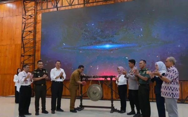 Thumbnail Berita - Wabup Pemalang Resmi Buka Job Fair 2025: 6.757 Lowongan Diburu Ribuan Pencari Kerja