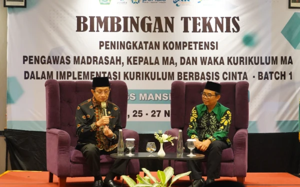 Thumbnail Hadiri Acara Kanwil Kemenag Jatim, Menteri Agama Tekankan Pendidikan Berbasis Cinta