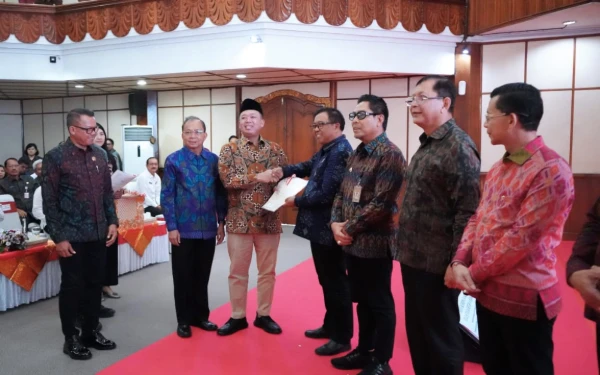 Thumbnail Berita - Lahan Subur di Bali Terancam, Gubernur Wayan Koster Larang Izin Hotel dan Toko Berjejaring