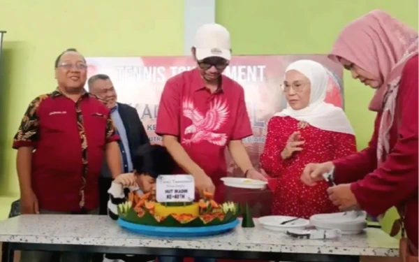 Thumbnail Ikadin Sumsel Semarakkan HUT Ke-40 dengan Turnamen Tenis, Tegaskan Eksistensi dan Solidaritas Advokat