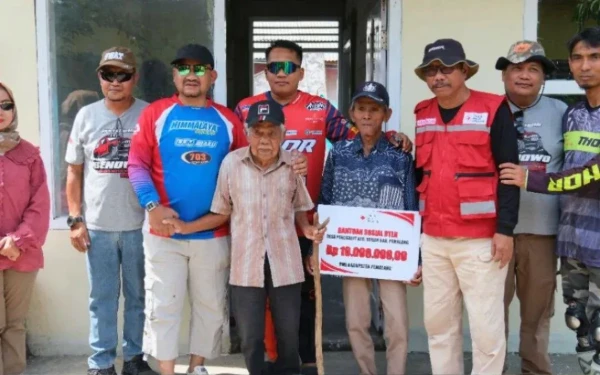 Thumbnail Berita - Pemkab Pemalang Salurkan Bantuan di Penggarit, Bupati Anom Serukan Guyub Rukun Perkuat Pembangunan Desa