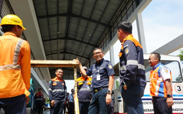 Thumbnail Berita - Persiapan Nataru, KAI Daop 7 Madiun Gelar Kunker Pengelolaan Sarana dan Prasarana