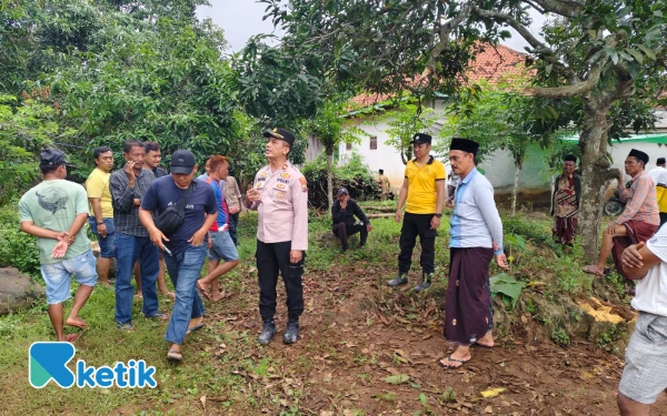 Thumbnail Marak Judi Sabung Ayam di Tamberu Daya, Polsek Sokobanah Intensifkan Langkah Pencegahan
