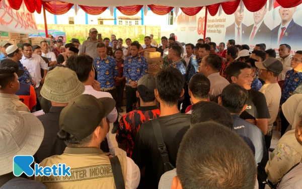 Thumbnail Berita - Bupati Abdya Kirimkan Tim Bantuan, Logistik dan Tenaga Medis ke Lokasi Banjir Aceh