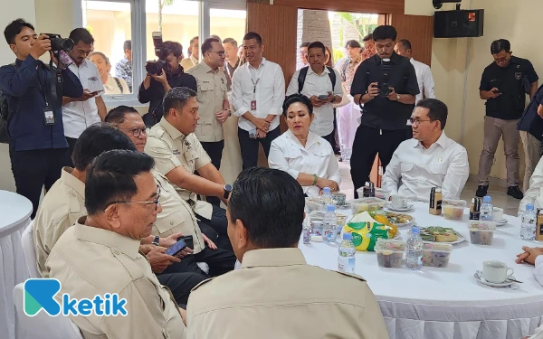 Thumbnail Berita - Titiek Soeharto hingga Moeldoko Hadiri Temu Tani Nasional 2025, Ketum HKTI Sudaryono Pimpin Rakernas