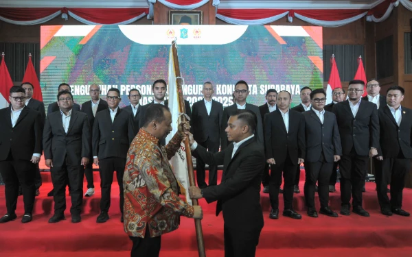 Thumbnail KONI Surabaya Periode 2025-2029 Resmi Dilantik, Arderio Hukom Siap Jalankan Program Kerja