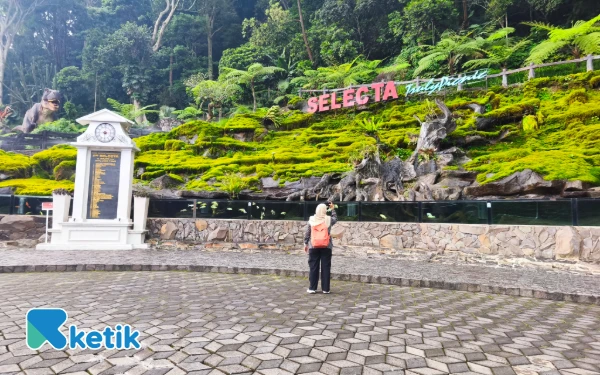 Thumbnail Berita - [Foto] Melihat Keindahan Taman Rekreasi Selecta Kota Batu Jelang Libur Nataru 2026