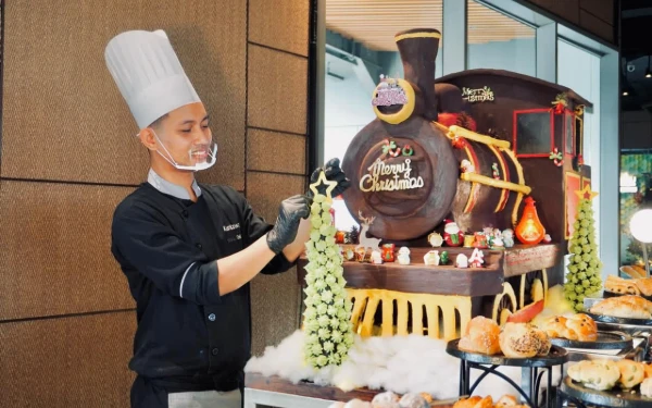 Thumbnail Spektakuler! Grand Mercure Malang Mirama Pamerkan Kereta Api Cokelat Raksasa Akhir Tahun ini