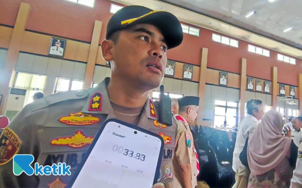 Thumbnail Berita - Unsur Terpenuhi, Mbah Tarman Kini Ditahan Polres Pacitan karena Palsukan Cek Rp3 M