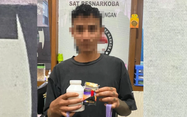 Thumbnail Berita - Terbukti Bawa Sabu dan Obat Keras, Seorang Buruh Proyek Diamakan Polres Pekalongan