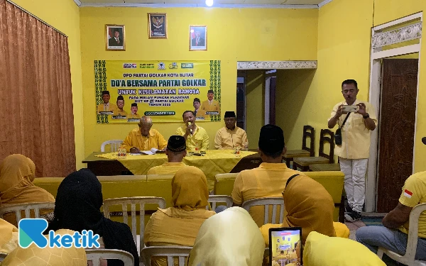 Thumbnail Berita - Doa dari Kota Blitar: Ketika Ulang Tahun Partai Golkar Menjadi Ruang Empati untuk Bencana Sumatera