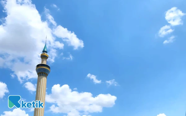 Thumbnail Cuaca Kota Surabaya 6 Desember 2025 Diprakirakan Berawan, Lamongan Hujan Ringan