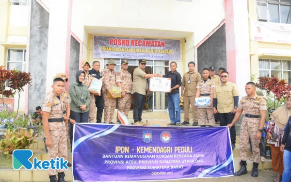 Thumbnail Berita - IPDN-Kemendagri Salurkan Bantuan Korban Bencana Aceh Sumbar Sumut Senilai Rp460 Juta
