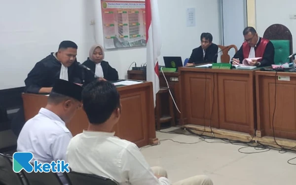 Thumbnail Drama Sidang Jaksa Gadungan: Menyamar dan Peras Pejabat Hingga Rp21 Juta, Berakhir di Meja Hijau Palembang!