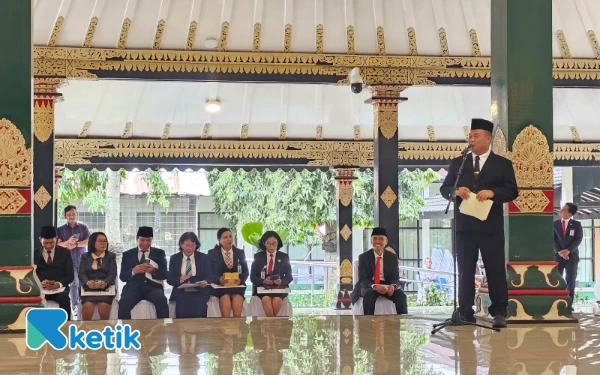 Thumbnail Berita - Komitmen Tata Kelola dan Pelayanan, Bupati Sleman Lantik Ratusan Pejabat dan Kepala Sekolah