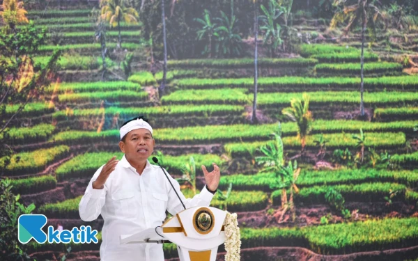 Thumbnail Berita - Gubernur Jabar KDM Hentikan Sementara Izin Pembangunan Perumahan di Bandung Raya