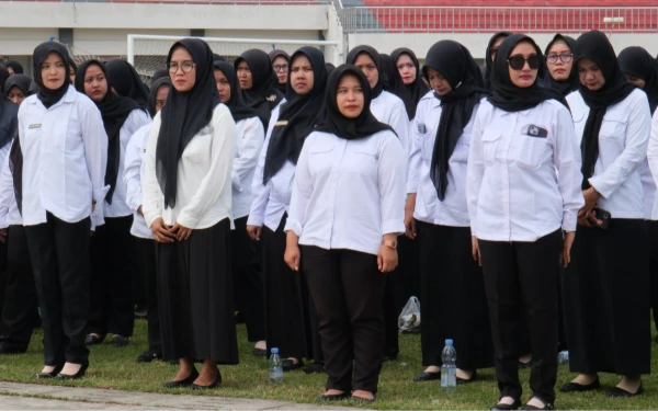 Thumbnail Berita - 3.352 PPPK Paruh Waktu di Pemalang Resmi Terima SK Pengangkatan, Bupati Tekankan Junjung Loyalitas