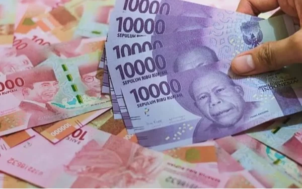 Thumbnail Berita - Biaya Hidup Makin Tinggi, Buruh di Cilacap Minta UMK 2026 Naik Rp3,1 Juta