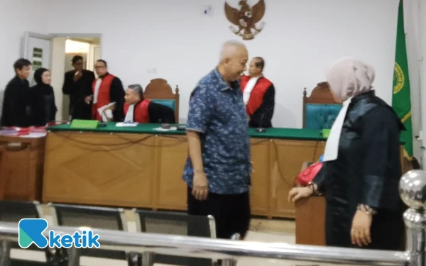 Thumbnail Berita - Sidang Eks Dirjen Kemenhub Kasus Korupsi LRT Palembang Ditunda, Prasetyo Mengaku Sakit