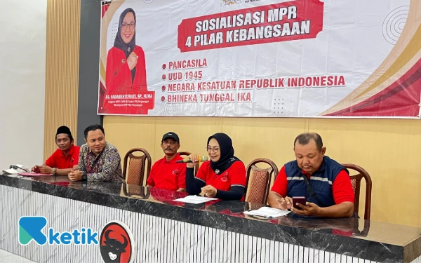 Thumbnail Berita - Anggota DPR RI Sadarestuwati Ajak Kader PDIP Jombang Perkuat Pengamalan Empat Pilar Kebangsaan