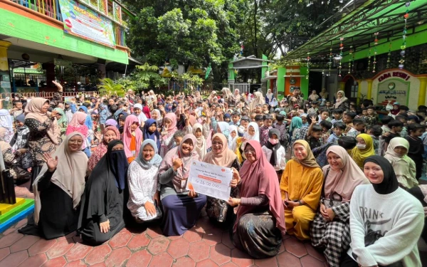 Thumbnail Tabur Bibit Kepedulian Sejak Dini, KB/BA Restu 1 Malang Salurkan Donasi ke Korban Bencana Sumatera