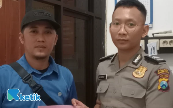 Thumbnail Rosi Aktivis Camplong Laporkan Dugaan Mark Up Proyek Patung Karapan Sapi ke Polres Sampang