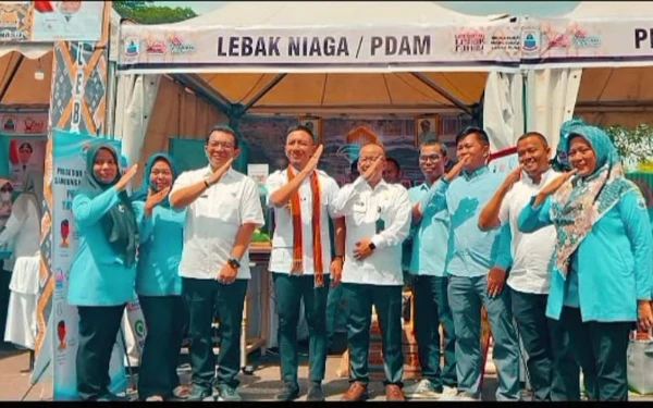 Thumbnail Berita - Ayo Bayar PDAM, Dapatkan Minyak Goreng Murah di Gemuruh Lebak Ruhay