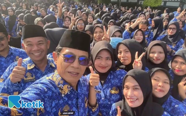 Thumbnail Sebingkai Humanisme di Halaman Kantor Bupati Halmahera Selatan