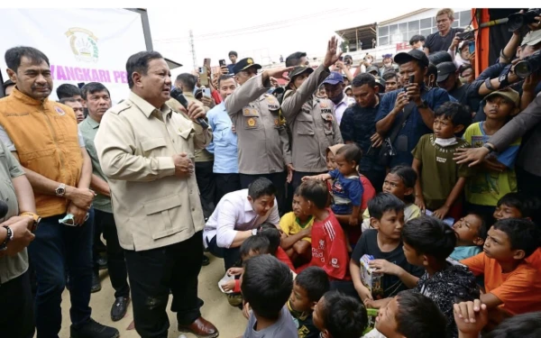 Thumbnail Di Hadapan Pengungsi, Presiden Prabowo Janji Pemerintah Percepat Pemulihan Aceh Tamiang