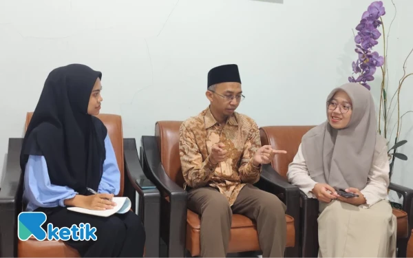 Thumbnail Kisah Halimi Zuhdy Dosen Humaniora UIN Malang: dari Nilai 'D' Menuju Puncak Karier, Resep Ampuh untuk Mahasiswa Pantang Menyerah