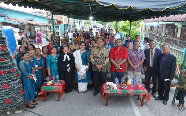 Thumbnail Berita - Bupati Asahan Hadiri Perayaan Natal STM Dalihan Natolu