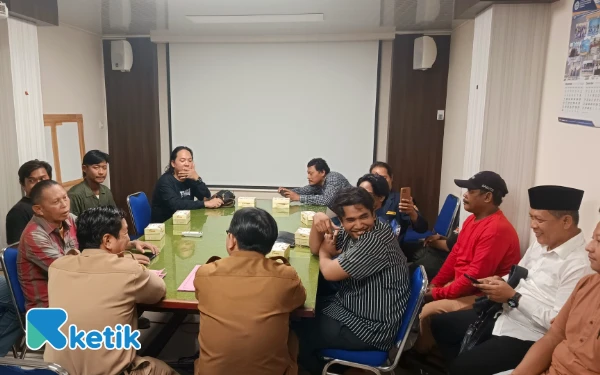 Thumbnail Berita - Aliansi Masyarakat Pemalang Bersatu Gagal Aksi, Pilih Audensi di Dinas Pekerjaan Umum