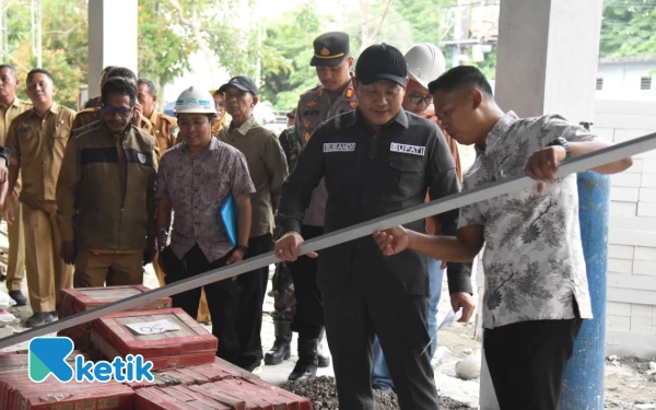 Thumbnail Berita - Proyek Pembangunan Pos Damkar Baru di Sidoarjo Juga Terlambat