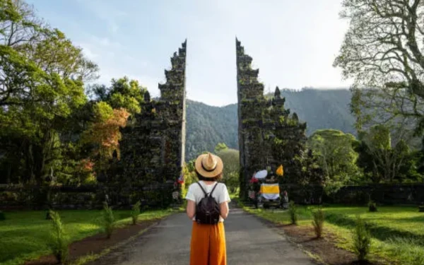 Thumbnail Libur Nataru 2025, Kemenpar Dorong Wisata Domestik Lewat Kampanye #DiIndonesiaAja