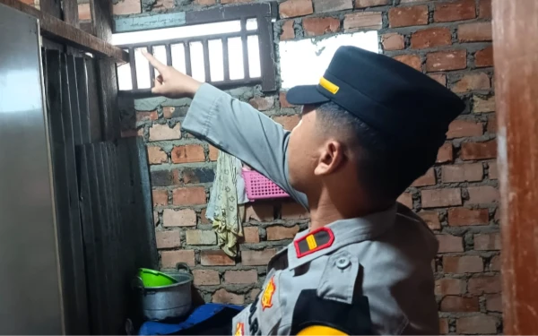 Thumbnail Berita - Remaja Ditemukan Adik Sendiri  Akhiri Hidup di Kamar Mandi Rumahnya