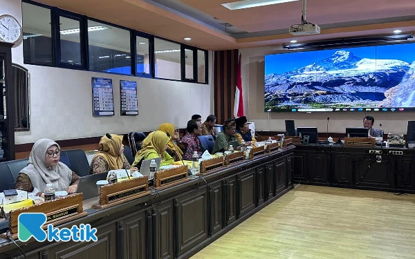 Thumbnail AGEI Jatim Audiensi dengan Ketua Komisi C DPRD Jatim, Bahas Relevansi Kurikulum dengan Dunia Kerja