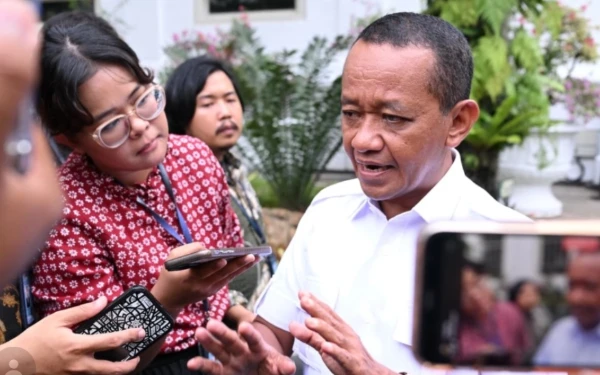 Thumbnail Bahlil Pastikan Stok BBM dan LPG Aman Saat Libur Nataru