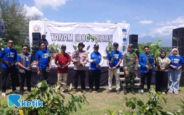 Thumbnail Berita - PKC PMII Jatim Gelar Aksi Tanam 1000 Pohon di Bantaran Sungai Brantas Jembatan Ngujang 2 Tulungagung