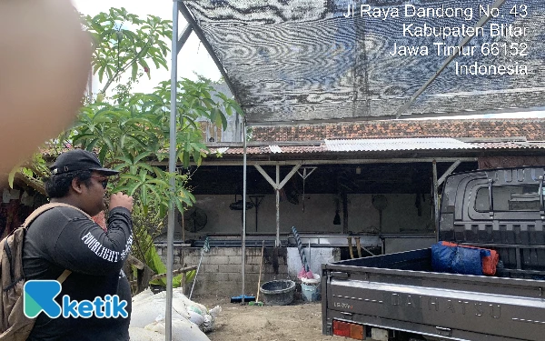 Thumbnail Berita - Limbah Basreng Diduga Cemari Selokan, Warga Srengat Blitar Resah