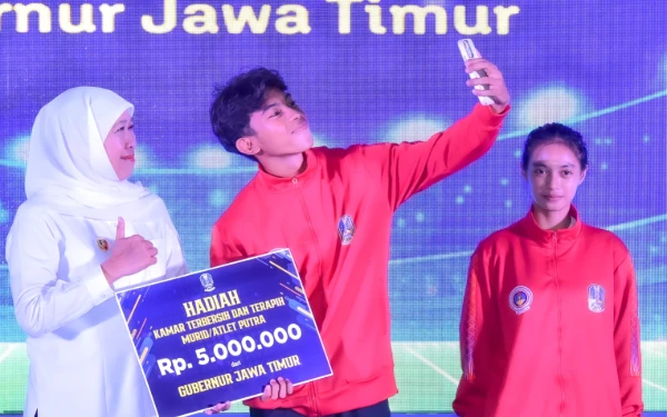 Thumbnail Berita - Resmikan Rehabilitasi SMANOR Sidoarjo, Gubernur Khofifah Optimis Lahir Atlet Berkarakter Berprestasi Dunia